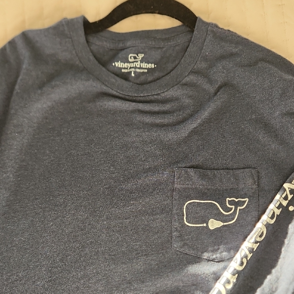 Vineyard Vines Navy Tee with Whale Pocket